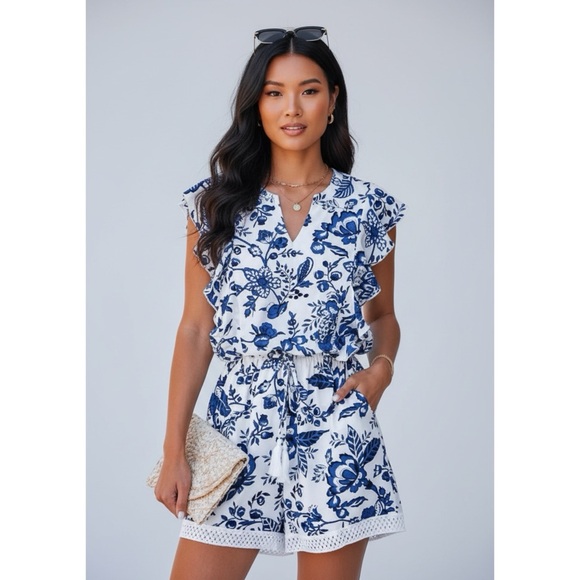 Cupshe Pants - CUPSHE Women’s Floral Print Ruffled Tassel Tie Romper Blue White Beachy Sz M NWT